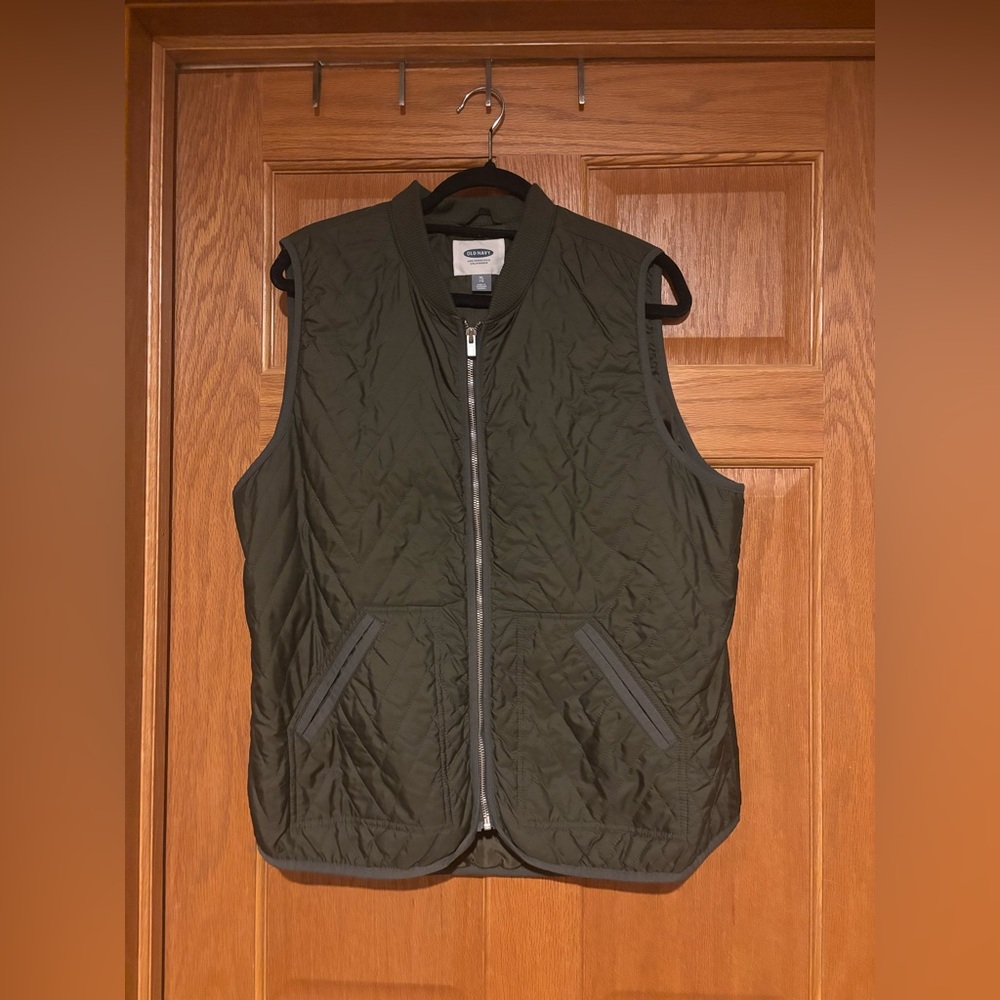 Old Navy Women’s Army Green Lightweight Vest